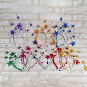 Serre-têtes étoiles colorés et accessoires de cheveux scintillants pour fête de princesse pour enfants, en plastique, taille unique, pour Noël - Product Image 1