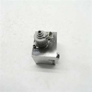 9239213 Électrovanne de pompe hydraulique de haute qualité applicable à l'excavatrice ZX870-5G, pièces d'origine en stock - Product Image 5