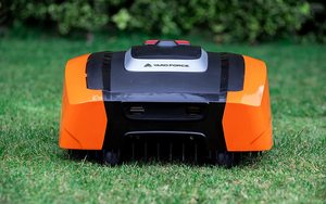 Yard Force EasyMow260B robot tosaerba con sollevamento incorporato, ostacolo, ricambio, sensori di inclinazione per prati fino a 260 m2 - Product Image 6