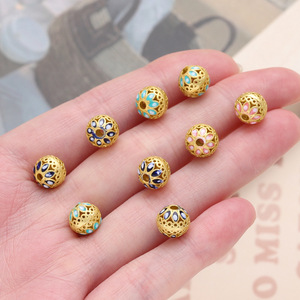 ลูกปัดทองแดงฉลุลาย ลูกปัดเว้นวรรคขนาดเล็ก อุปกรณ์ทำเครื่องประดับ DIY กระบวนการเคลือบน้ำมัน ผลิตจากเมืองอี้หวู่ - Product Image 3