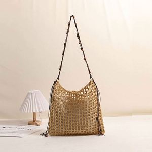 2025 Summer New Arrival Fashion Woven Straw Bag Wooden Bead <b>Square</b> Shoulder Hollow Design Beach Bag - Product Image 3