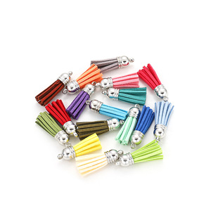 Flecos de borlas de 10x38mm, 20 piezas, accesorios decorativos para manualidades con tapa plateada, para marcapáginas, adornos, regalos - Product Image 1