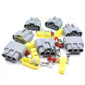 Connecteur de générateur de stator 3 broches pour moto <span class=keywords><strong>Street</strong></span> Triple <span class=keywords><strong>660</strong></span> <span class=keywords><strong>S</strong></span> 675 R 765 RS <span class=keywords><strong>S</strong></span> 13-20 T1300057 T1300205 - Product Image 6