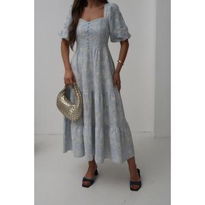 ชุดเดรสสีฟ้าอ่อนลำลองสำหรับขายส่ง พร้อมกระดุมตกแต่งและแขนทรงบอลลูน - Product Image 2