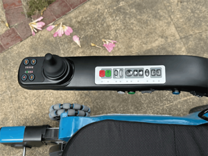 <span class=keywords><strong>Silla</strong></span> de <span class=keywords><strong>Ruedas</strong></span> Eléctrica Inteligente Totalmente Automática con Guía Láser para Subir <span class=keywords><strong>Escaleras</strong></span> en Todo Tipo de Terreno, <span class=keywords><strong>Silla</strong></span> de <span class=keywords><strong>Ruedas</strong></span> con Elevación Automática - Product Image 6