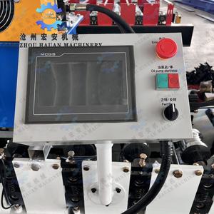 Machine à clôtures métalliques de type palissade et machine de profilage à froid avec unité de découpe hydraulique, dérouleur automatique et fabricant de profilés de sécurité - Product Image 4