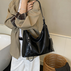 Sac bandoulière grande capacité pour femme avec chaînes, doublure en feutre, fermeture éclair, nouveau style printemps 2026 pour les trajets quotidiens, sac à l'épaule simple - Product Image 2