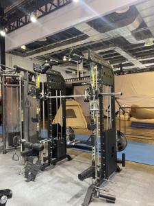 Máquina Smith Comercial Multifunción de Acero para Gimnasio, <span class=keywords><strong>Jaula</strong></span> Completa de Sentadillas con Polea Trasera y Soporte para Media Sentadilla - Product Image 2