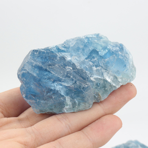 Vente en gros de blocs de pierres brutes de fluorite bleue, de quartz naturel de guérison et de pierres précieuses pour spécimens minéraux - Product Image 5