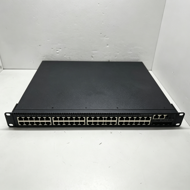 High Capacity Core Switch 13.6Tbps 333Mpps 8 Port Link Aggregation for High Speed Data Transmission and Enterprise Core Layer