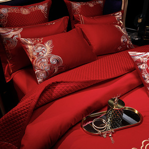 Wedding Four-piece Bedding Set 160-count Cotton Embroidered Chinese Style All-season Red Satin Duvet Cover Set - Product Image 3
