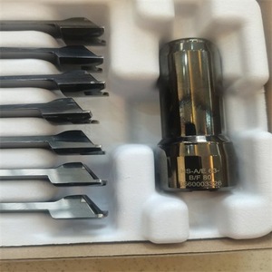 ชุดเครื่องมือ Ott-Jakob Pull Claw 95.600.033.2.6 พร้อมบูลต์แบริ่งและแกนโลหะ - Product Image 3