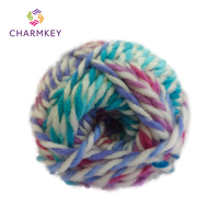 Vente en gros de tricot à la main volumineux 100% fil acrylique à rayures colorées fil acrylique tordu arc-en-ciel fil acrylique au crochet livraison gratuite