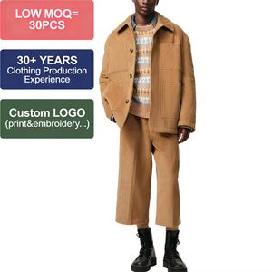 Set Personalizzato con Giacca in Velluto a Coste con Tasche Applicate e Pantaloncini Cargo a Gamba Larga - Product Image 1