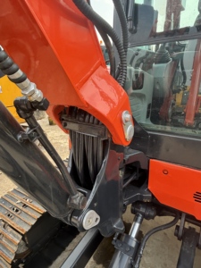 Miniexcavadora Kubota KX163 de 5.6 Toneladas, Excavadora de Orugas con Cucharón de Excavación de 0.19m³ de Capacidad, Excavadora Hidráulica Compacta - Product Image 4
