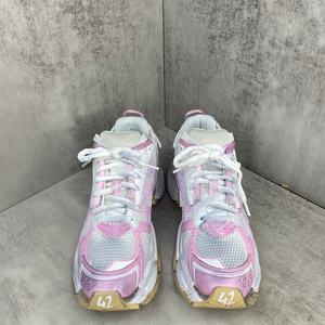 รองเท้ากีฬาแบบใหม่ปี 2026 สไตล์ยอดนิยมสำหรับผู้ชายและผู้หญิง รองเท้าลำลองแบบคู่รัก รองเท้าลำลองสำหรับเดิน - Product Image 1