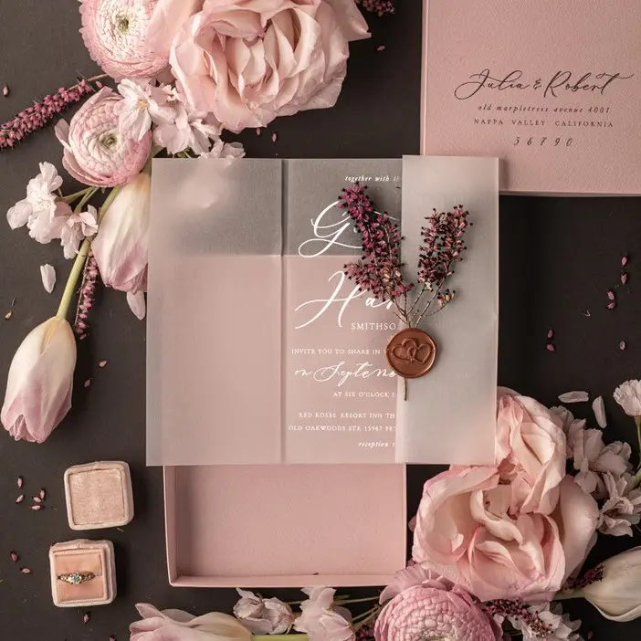Custom Glamour Vellum Wedding Cards Luxury Acrylic Plexi Wedding Invitation Card Romantic Blush Pink Wedding Card Box