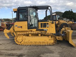 High End DH10 Crawler Bulldozer With Blade Enhanced Efficiency for Mining Operations - Product Image 5