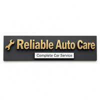 Enseigne murale 3D en lettres dorées « Reliable Auto Care » pour atelier de réparation automobile avec logo clé à molette