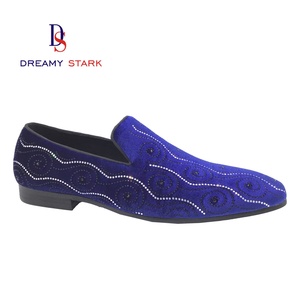 Chaussures Homme Confortables en Cuir Velours de Vachette Vintage Faites à la Main, Personnalisables, Durables, de Haute Qualité, avec Logo Personnalisé et Processus de Broderie à Chaud - Product Image 1