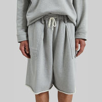 Shorts de survêtement pour homme avec logo personnalisé, coupe ample, noirs, style streetwear décontracté, en coton, avec cordon de serrage, effet vieilli et ourlet brut