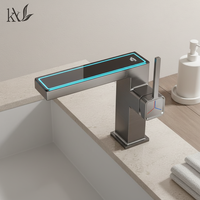 Robinet de lavabo YaKe sans contact en laiton avec affichage numérique LED intelligent, résistant aux éclaboussures, mitigeur d'eau chaude et froide à poser pour salle de bain