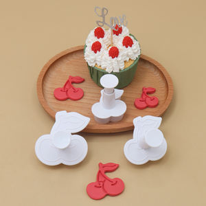 Lot de 3 <span class=keywords><strong>emporte</strong></span>-pièces écologiques en plastique pour la pâtisserie, design créatif cerise et ressort, compatibles lave-vaisselle - Product Image 3