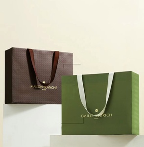 <strong>Customized</strong> Logo Luxury Art <strong>Paper</strong> Gift <strong>Bags</strong> Foil Gold Printed Shopping <strong>Bags</strong> with Personalized Design for Clothing Socks Shoes - Product Image 2