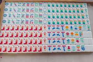 En stock : Tuiles de Mahjong Thème Texas, Luxe, 160 tuiles en acrylique, simple couche, pour soirées de jeu et divertissement - Product Image 6