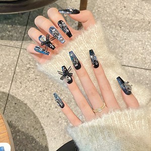 2025 nouveau Design luxe haute qualité Spice Girl Nail Art diamant Y2K métaux à la main strass portable couverture complète faux ongles - Product Image 5