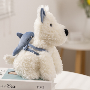 Venta al por mayor El perro con el tiburón en su espalda Peluche Perro Muñeca Cachorro West Highland Cachorro regalo para niños - Product Image 3