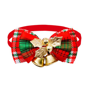 Kingtale Colliers de Noël pour chat Breakaway avec nœud élégant Collier de <span class=keywords><strong>chaton</strong></span> de Noël à carreaux rouges et verts avec cloche <span class=keywords><strong>Noeud</strong></span> <span class=keywords><strong>papillon</strong></span> amovible - Product Image 4