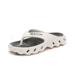 Sandales et claquettes en EVA pour hommes, collection été 2026, antidérapantes, pour garçons et hommes, idéales pour la plage, confortables et respirantes - Product Image 1
