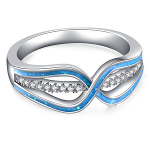 Anillo Infinito con Ópalo Azul y Circonitas en Engaste Canal para Uso Diario Femenino - Product Image 1