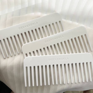 Kinling OEM Design nuovo arrivo Logo personalizzato 4mm di spessore a denti larghi pettine per capelli alla moda acetato - Product Image 3