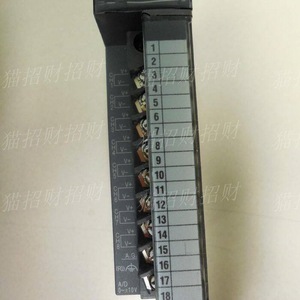 Module d'entrée analogique Mitsubishi Q64AD 8 canaux 0-10V DC pour l'automatisation industrielle - Product Image 1