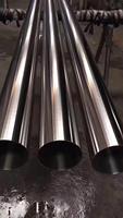 Tubos de Acero Inoxidable Sin Costura Laminados en Caliente y en Frío, Duraderos, Estándar ASTM, para Sistemas de Drenaje y Uso en Exteriores