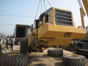 Chargeur utilisé CAT 6ton 966G de chargeur d'embout avant de Caterpillar 966G Japon - Product Image 3