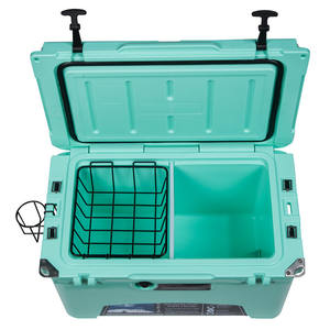 Glacière portable Kuer B 45Qt en rotomoulage, résistante aux chocs, pour pêche et extérieur, rectangulaire, blanche - Product Image 2