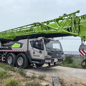 Grue sur camion Zoomlion d'occasion de 220 tonnes certifiée EPA pour projet de construction - Product Image 1