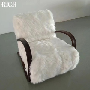<span class=keywords><strong>Fauteuil</strong></span> de repos rétro avec cadre en bois, <span class=keywords><strong>fauteuil</strong></span> d'appoint en fausse <span class=keywords><strong>fourrure</strong></span> <span class=keywords><strong>blanche</strong></span> pour la maison, la chambre à coucher, le salon, l'hôtel, la villa, l'appartement - Product Image 5