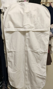 <b>Zip</b>-<b>Up</b> <b>White</b> Foldable Button Closure Garment Travel Bag - Product Image 6