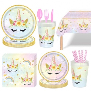 Ensemble de vaisselle jetable pour fête d'anniversaire sur le thème de la <span class=keywords><strong>licorne</strong></span> colorée, comprenant des assiettes en papier, des gobelets en papier et des serviettes, pour les enfants - Product Image 1