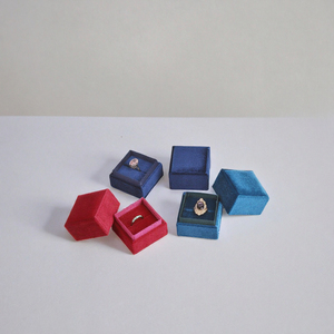 Wholesale Factory Premium Simple <b>Jewellery</b> <b>Ring</b> <b>Box</b> Packaging Custom Logo High End Lid Base Velvet Square Necklace Jewelry <b>Box</b> - Product Image 3