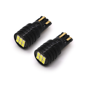 Feux de stationnement LED T10 pour voiture, feux de jour, 6 lumières haute luminosité, feux de plaque d'immatriculation, feux intérieurs, universels - Product Image 1