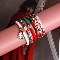 Ensemble de bracelets de Noël personnalisés 2025 avec perles, bracelets extensibles personnalisés en perles d'argile blanches, rouges et vertes avec lettres