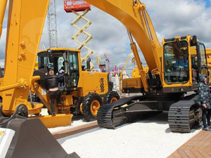 Excavadora Pesada E6250F de Marca Líder China, 138kW, 25 Toneladas, Máquina Excavadora en Venta al Mejor Precio - Product Image 3