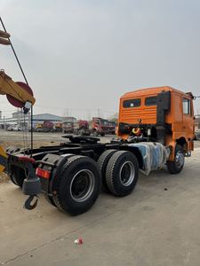 Shacman 6x4 máy kéo xe tải mạnh mẽ DIESEL Prime mover cho đường dài giao thông vận tải và container kéo công việc - Product Image 6