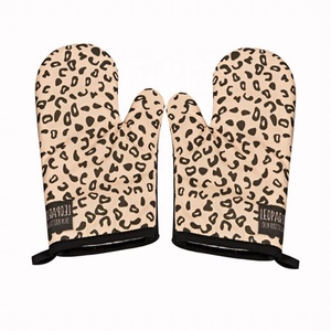 Guantes de Cocina de Poliéster Ecológicos y Duraderos, Aislantes, con Diseño de Leopardo, para Cocinar, Microondas, Hornear, Barbacoa, Manoplas para Horno - Product Image 6