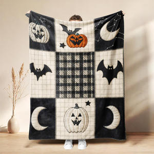 Couverture de festival en flanelle Baer Halloween personnalisée, imprimée, 100 % polyester, douce pour la peau, moderne, toutes saisons - Product Image 2